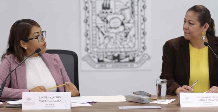 Fortalecer al magisterio poblano propone Laura Artemisa, para reconocer trayectoria