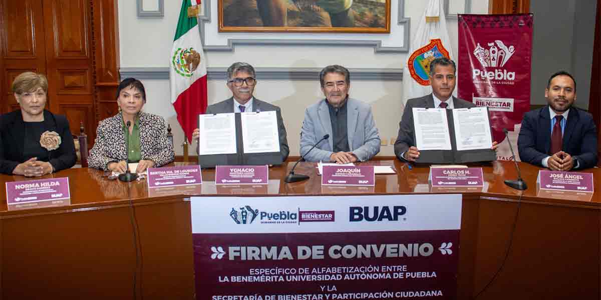 Firman Gobierno de la Ciudad y BUAP convenio para alfabetizar a poblanas y poblanos en zonas vulnerables