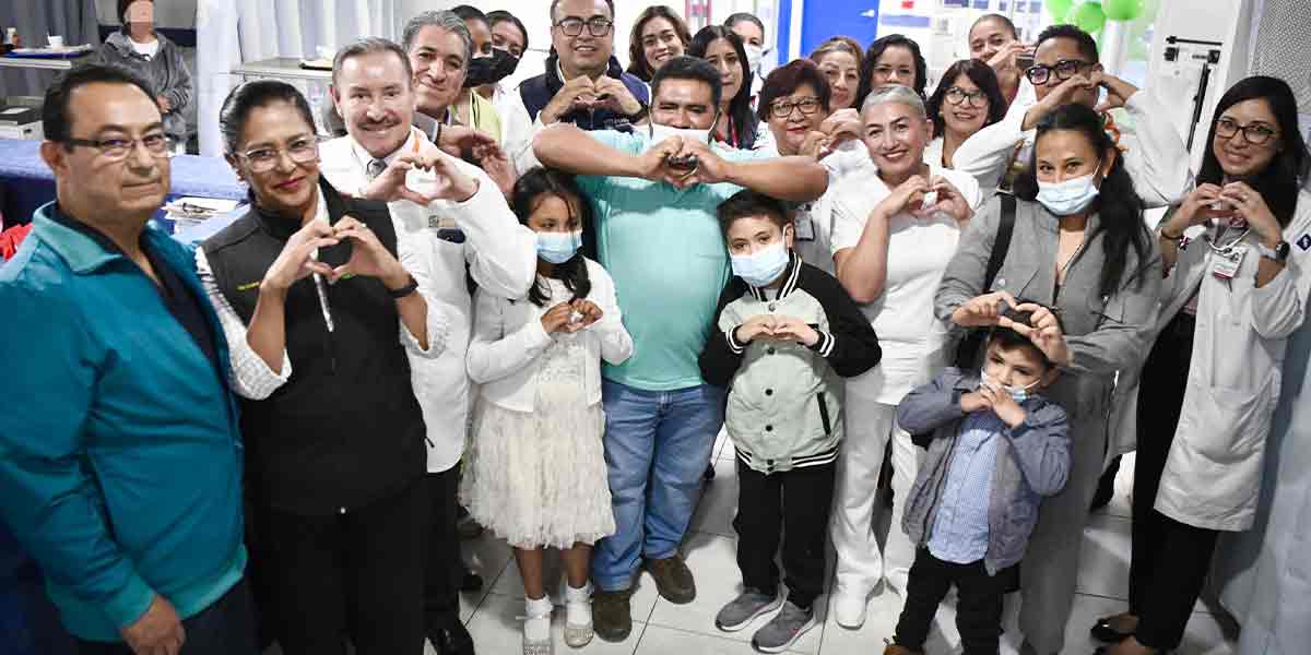 Tras un exitoso trasplante en el Hospital para la Niñez Poblana, Juan Diego regresa a casa