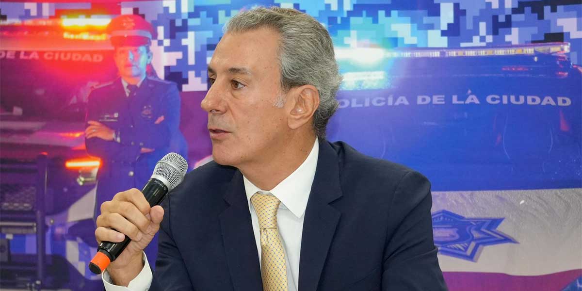 Anuncia Pepe Chedraui incremento salarial y apoyos escolares para policías