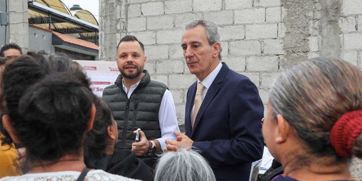 Supervisa Pepe Chedraui obras de pavimentación en la Junta Auxiliar de San Francisco Totimehuacan