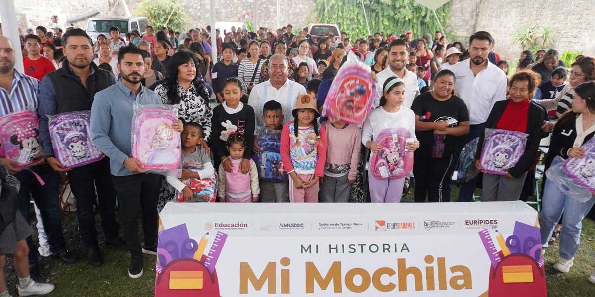 Con programa “Mi Historia Mi Mochila” entregan más de 200 mochilas a diferentes alumnos de Amozoc.