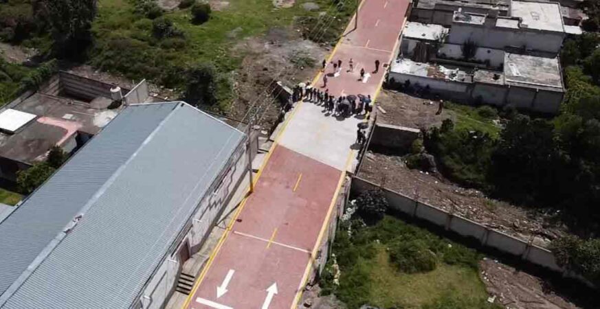 Más y mejores obras para Amozoc