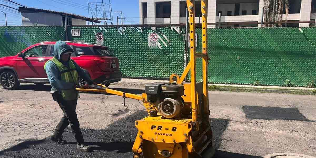 Campaña Capitalina Bacheando Puebla: fortalece los barrios de la ciudad con acciones de mantenimiento vial