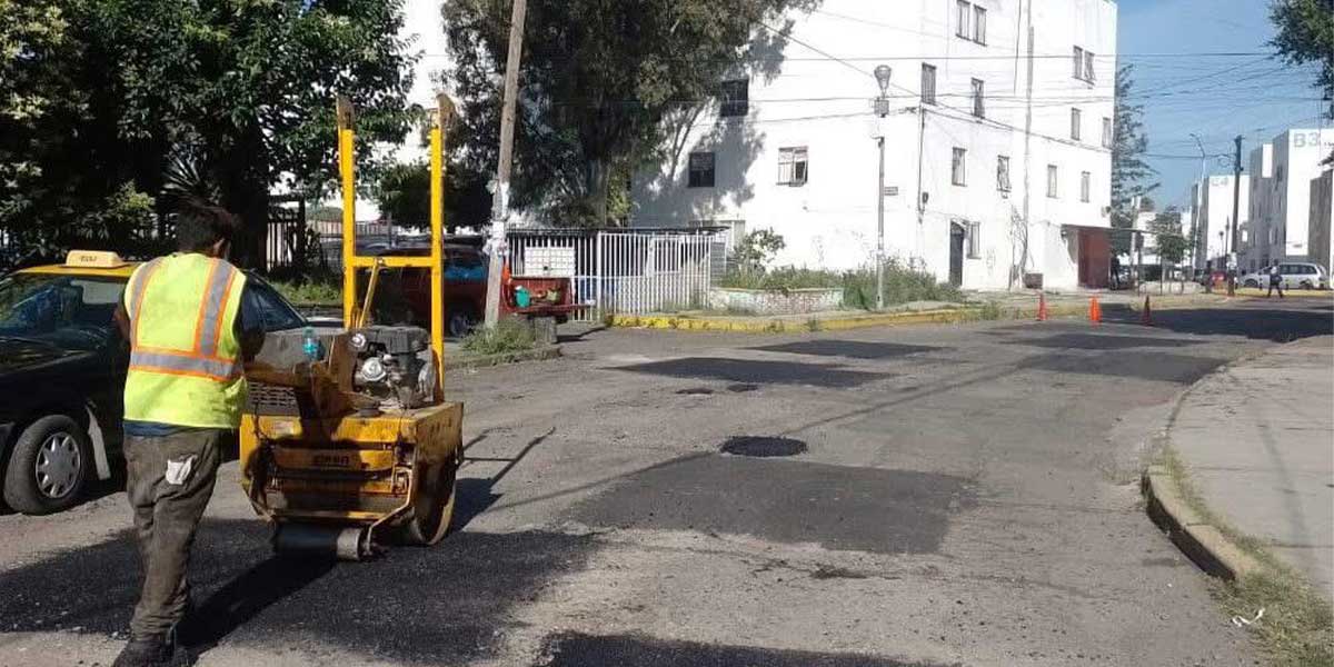 Campaña Capitalina Bacheando Puebla: atiende unidades habitacionales