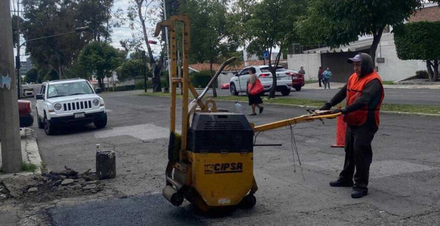 Campaña Capitalina Bacheando Puebla: mejora la seguridad vial en la ciudad