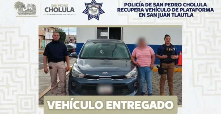 Policía de San Pedro Cholula recupera vehículo de plataforma en San Juan Tlautla