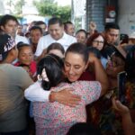 EN LA COMUNIDAD DE LA CEIBA, PUEBLA, PRESIDENTA CLAUDIA SHEINBAUM REAFIRMA SU COMPROMISO DE AYUDAR A LAS Y LOS AFECTADOS POR LAS LLUVIAS