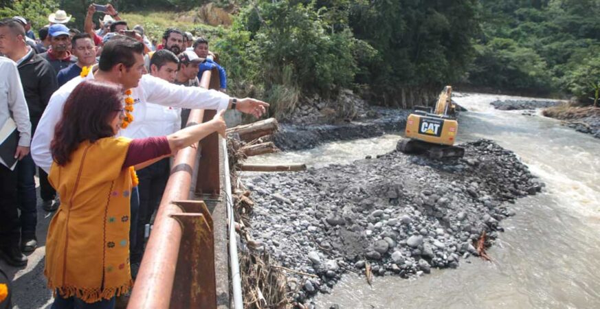 Jopala y Zihuateutla en etapa de reconstrucción; participan gobiernos federal, estatal y municipales