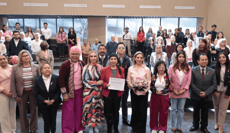Con un llamado a la unidad y prevención, Congreso de Puebla se viste de rosa para combatir el cáncer de mama
