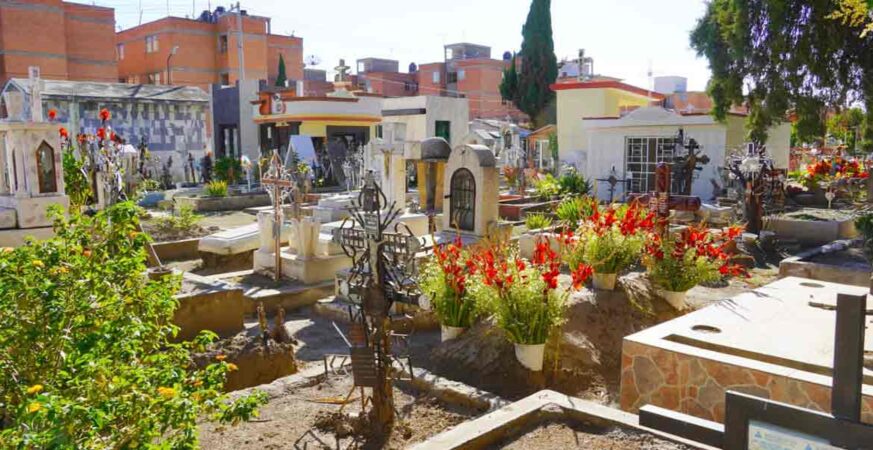 GOBIERNO DE TEXMELUCAN INFORMA SOBRE HORARIOS ESPECIALES EN PANTEONES MUNICIPALES CON MOTIVO DE DÍA DE MUERTOS