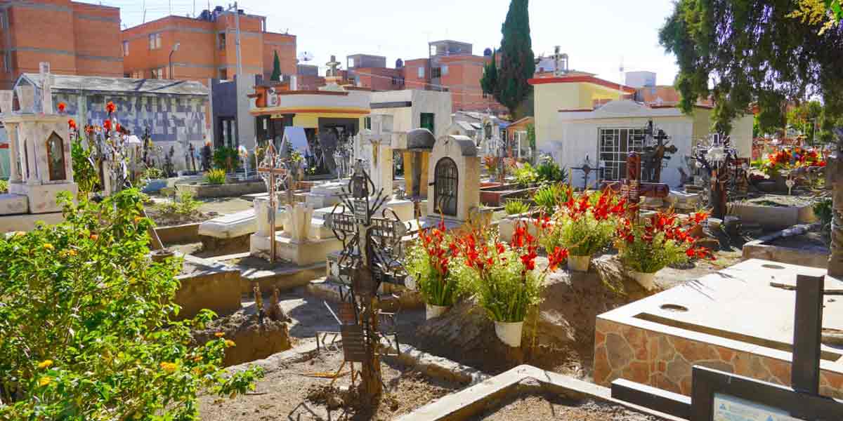 GOBIERNO DE TEXMELUCAN INFORMA SOBRE HORARIOS ESPECIALES EN PANTEONES MUNICIPALES CON MOTIVO DE DÍA DE MUERTOS