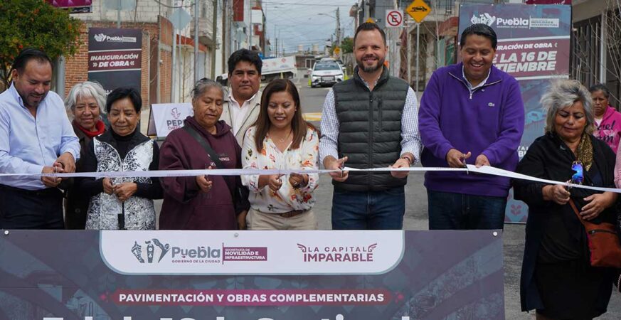 Entrega Gobierno de la ciudad infraestructura vial en la colonia Guadalupe Hidalgo Segunda Sección