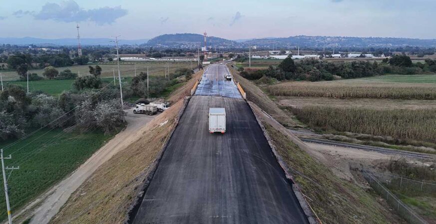 Gobierno Estatal abre el paso vehicular en el Bulevar Aeropuerto