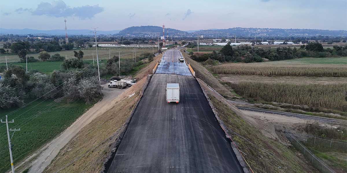Gobierno Estatal abre el paso vehicular en el Bulevar Aeropuerto