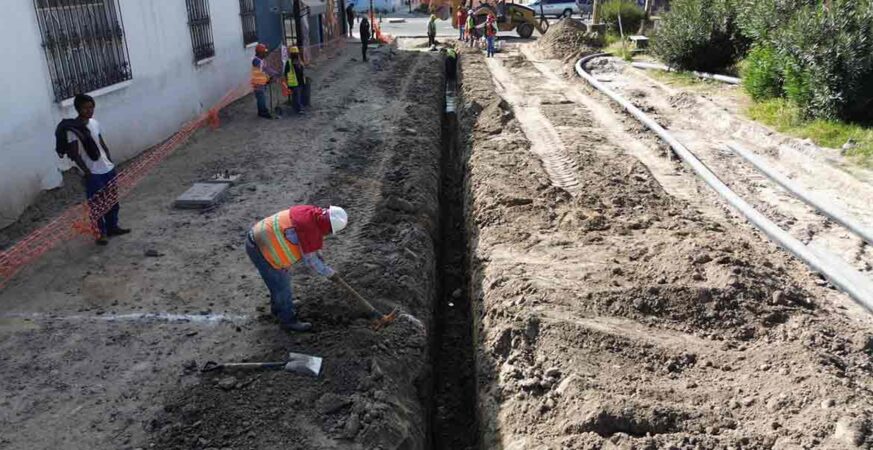 Avanza Gobierno de la Ciudad con trabajos de rehabilitación vial en Xonaca