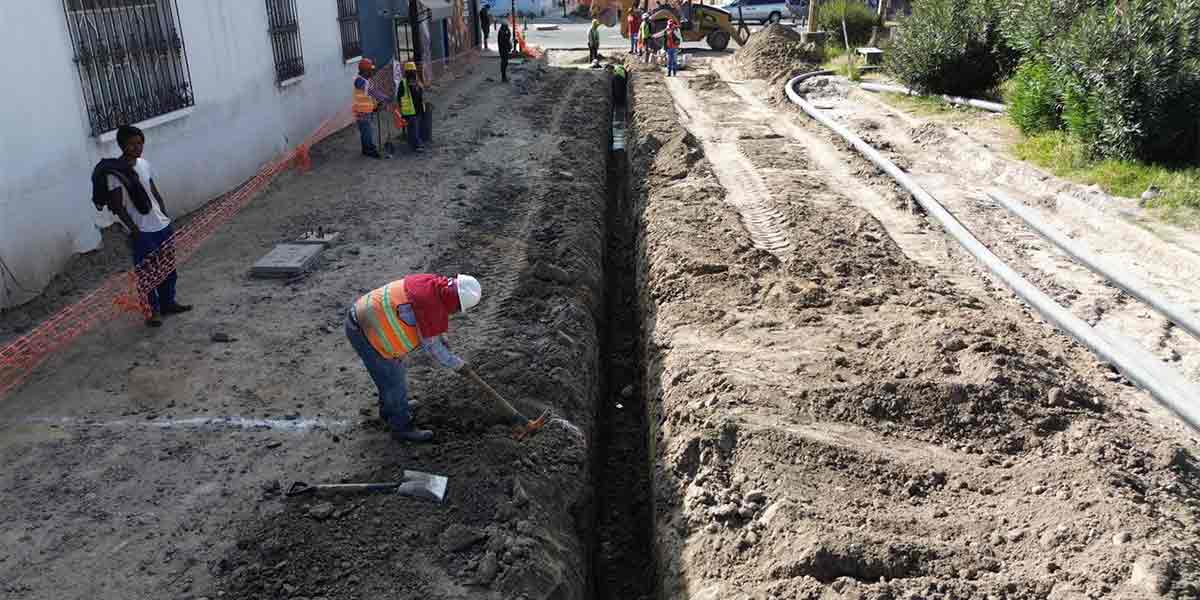 Avanza Gobierno de la Ciudad con trabajos de rehabilitación vial en Xonaca