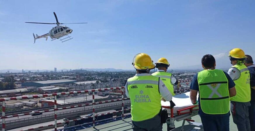 Atención inmediata permite traslado aéreo de joven con quemaduras desde Acatlán de Osorio