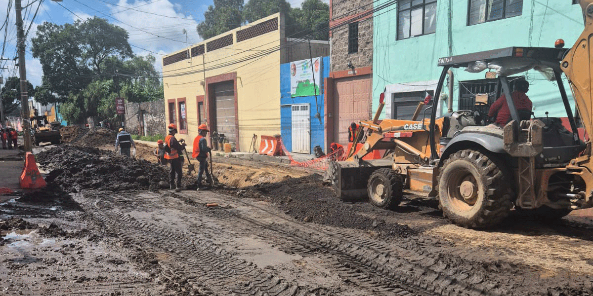 Agua de Puebla Sustituyó la Red de Drenaje Sanitario de la 11 oriente, en beneficio de 2,800 habitantes de las colonias Azcárate y Analco