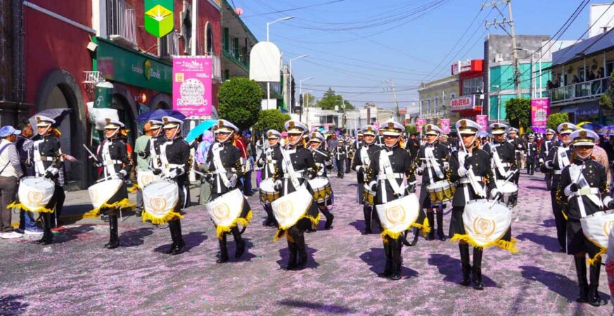 EN TEXMELUCAN PARTICIPARON 12 MIL PERSONAS EN EL DESFILE CONMEMORATIVO AL CXV ANIVERSARIO DE LA REVOLUCIÓN MEXICANA
