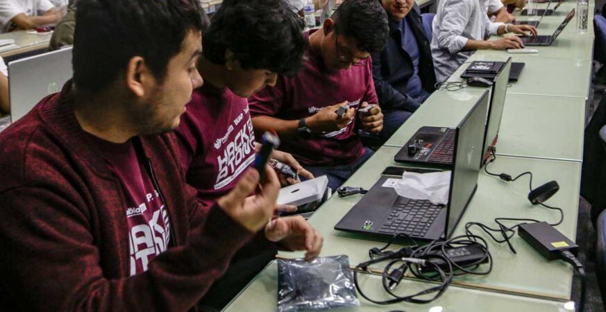 Promueve Gobierno de la Ciudad soluciones tecnológicas con Hackatón 2025