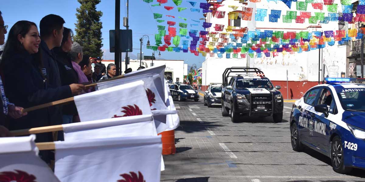 Tonantzin Fernández encabeza banderazo del Operativo “Buen Fin 2025” en San Pedro Cholula