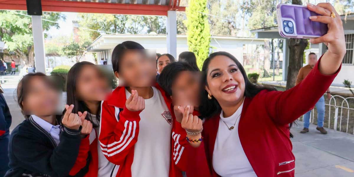 Tonantzin Fernández encabeza acciones para prevenir la violencia en escuelas de San Pedro Cholula