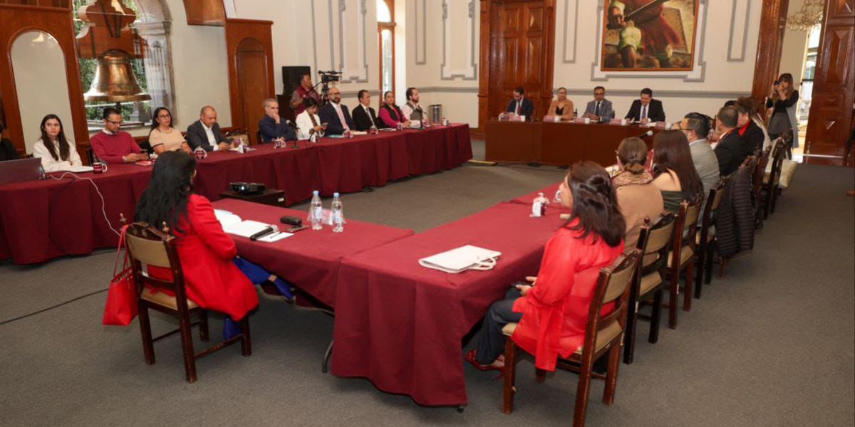 Fortalece Gobierno de la Ciudad compromiso con la legalidad y el servicio público