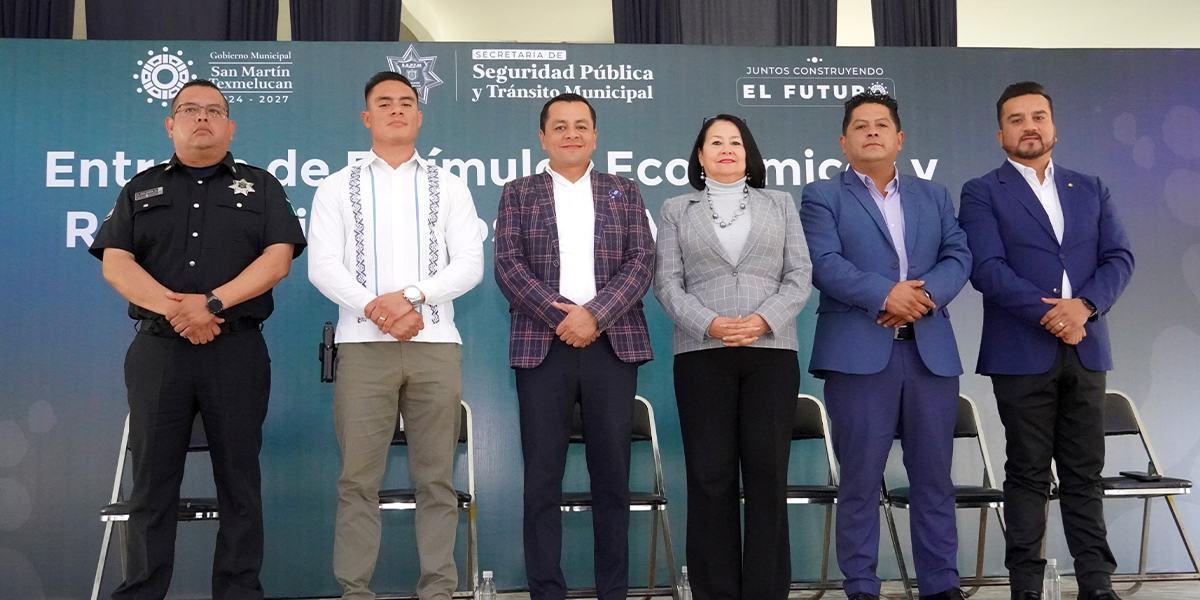 ENTREGÓ GOBIERNO DE TEXMELUCAN ESTÍMULOS ECONÓMICOS Y RECONOCIMIENTOS POLICÍAS MUNICIPALES