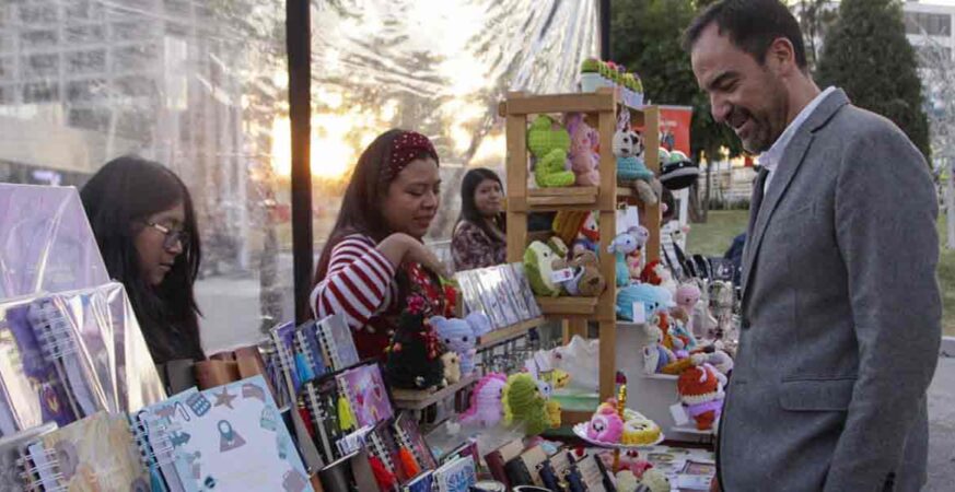 Incentiva Gobierno de la Ciudad economía circular con Bazar Artesanal Navideño