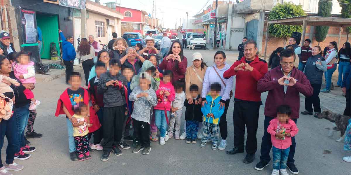 Entrega Tonantzin Fernández rehabilitación de drenaje en San Cristóbal Tepontla