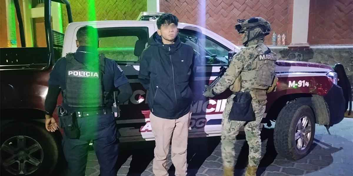 Policía de Amozoc recupera camioneta con reporte de Robo y detienen a salvadoreño por tentativa de Robo.