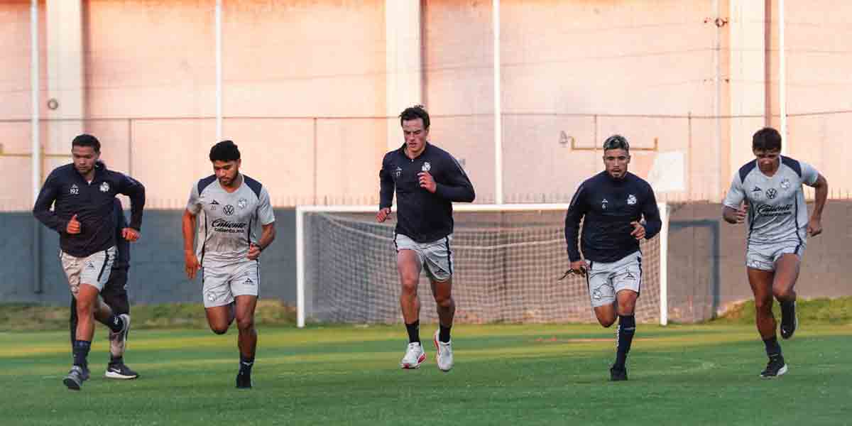 Duro debut: Puebla Femenil es superado por Rayadas en el Gigante de Acero