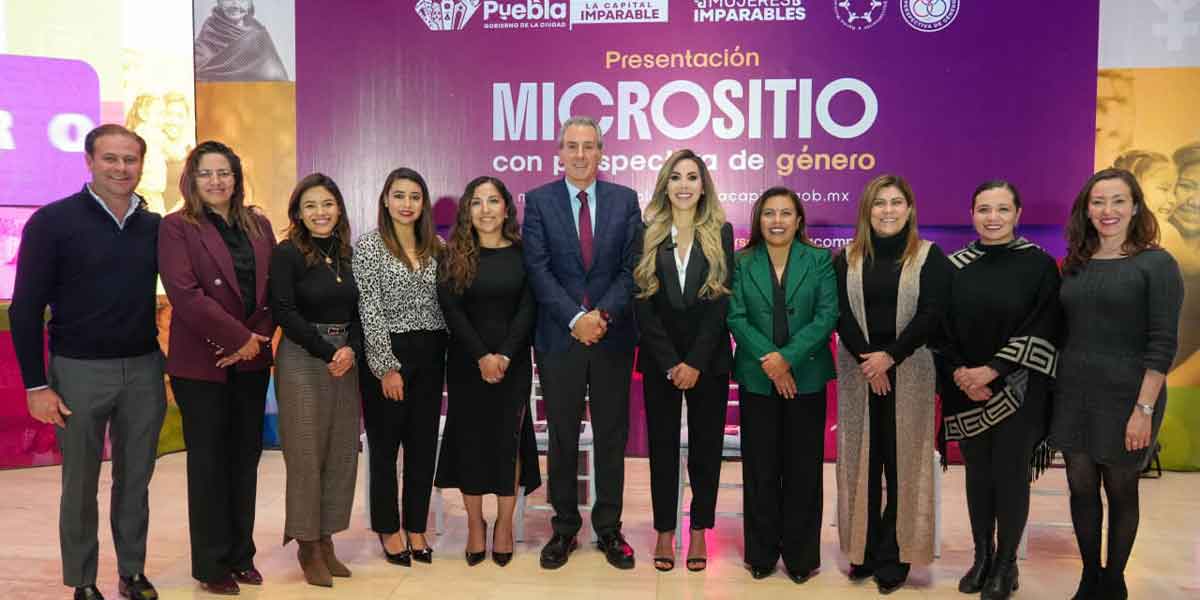 Tonantzin Fernández enciende la Navidad en San Pedro Cholula
