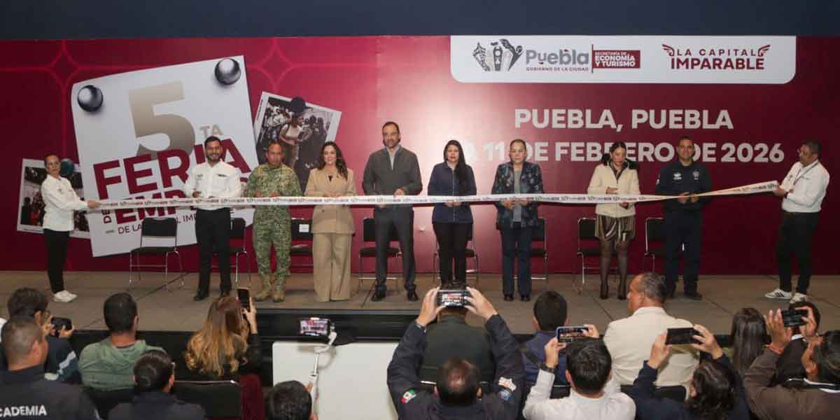 COMO UN ACTO DE AMOR Y COMPROMISO, MUJERES Y ADULTOS MAYORES RECIBEN TARJETAS DE BIENESTAR