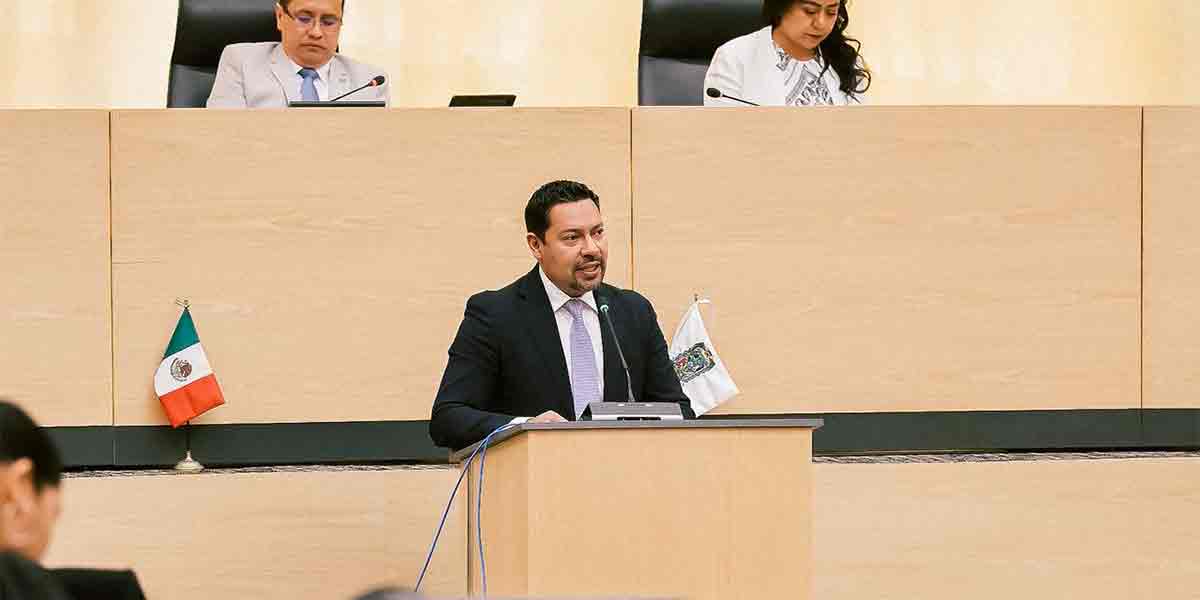 Severiano de la Rosa realiza importantes ampliaciones de alumbrado público en colonias que carecían del servicio desde hace más de 20 años.