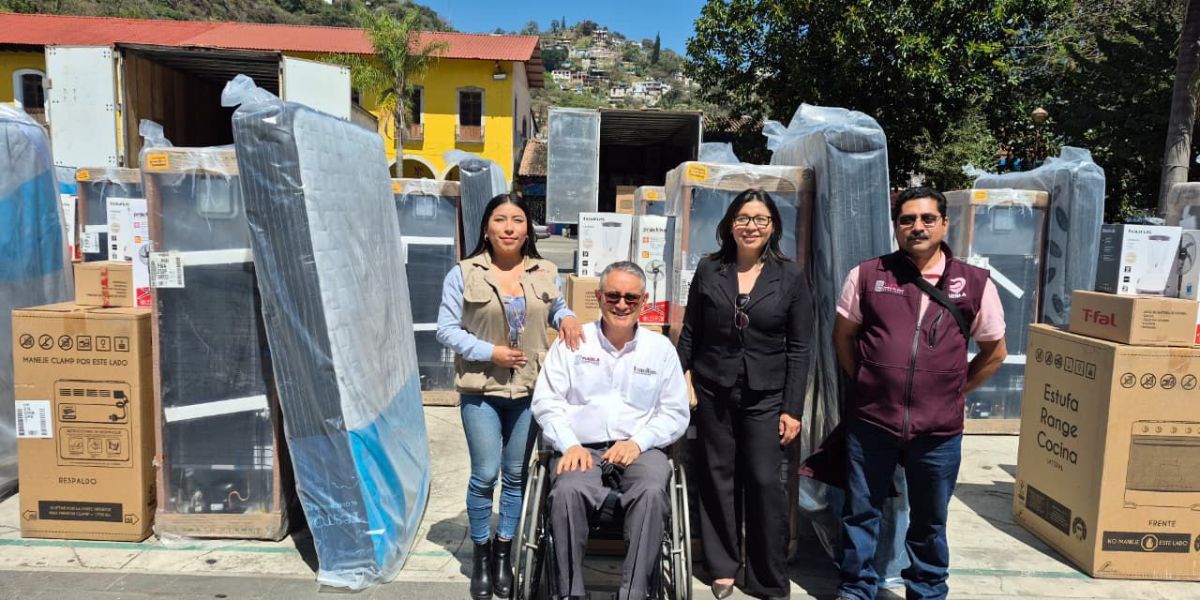 Familias de la sierra norte reciben apoyos federales por contingencia