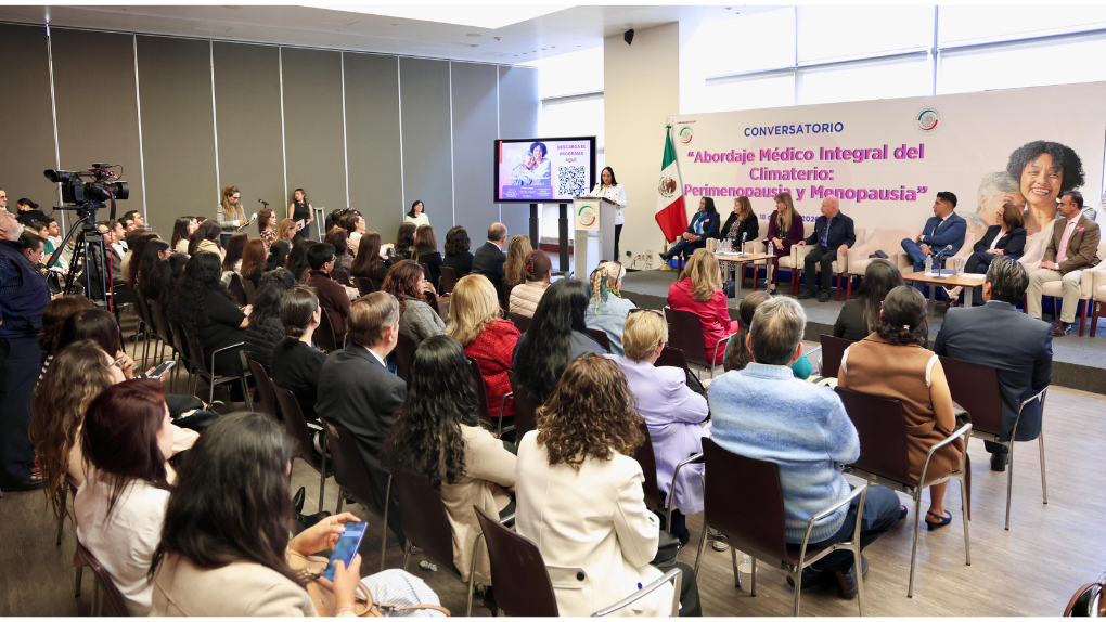 Por las mujeres poblanas: Liz Sánchez lleva la menopausia al debate nacional