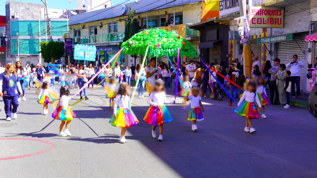 GRAN PARTICIPACIÓN EN EL DESFILE DE INICIO DE PRIMAVERA 2026 EN TEXMELUCAN