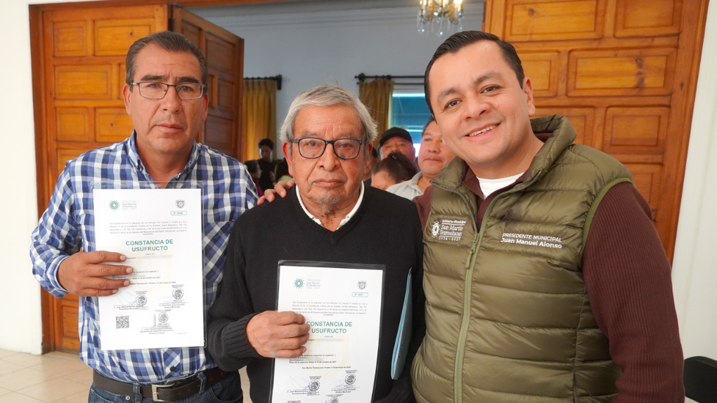 GOBIERNO DE JUAN MANUEL ALONSO BRINDA CERTEZA JURÍDICA A LOCATARIOS DEL MERCADO DOMINGO ARENAS EN TEXMELUCAN
