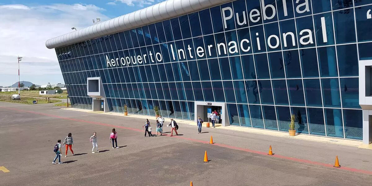 Inversionistas proponen hoteles y central camionera en el aeropuerto Hermanos Serdán