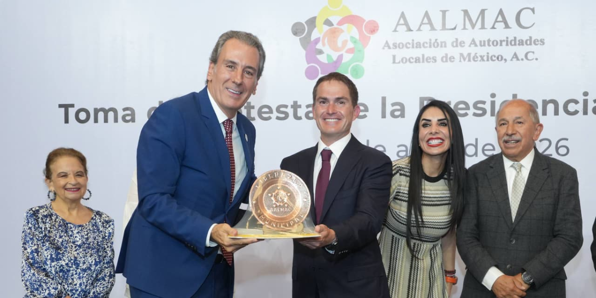 Asiste Pepe Chedraui a la Toma de Protesta de la Presidencia de AALMAC