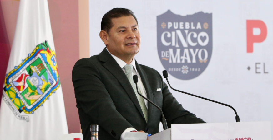 SISTEMA DE TRANSPORTE POR CABLE, ECONÓMICO, RÁPIDO Y PROTEGE EL MEDIO AMBIENTE: ARMENTA MIER