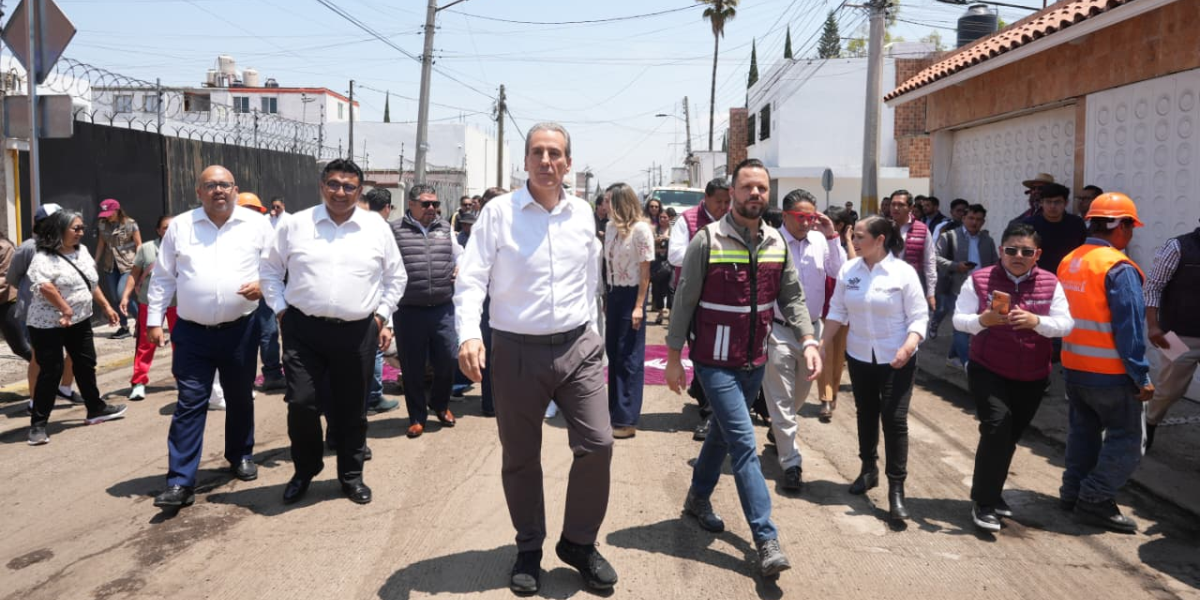 Presenta Pepe Chedraui Tren Capitalino de Pavimentación