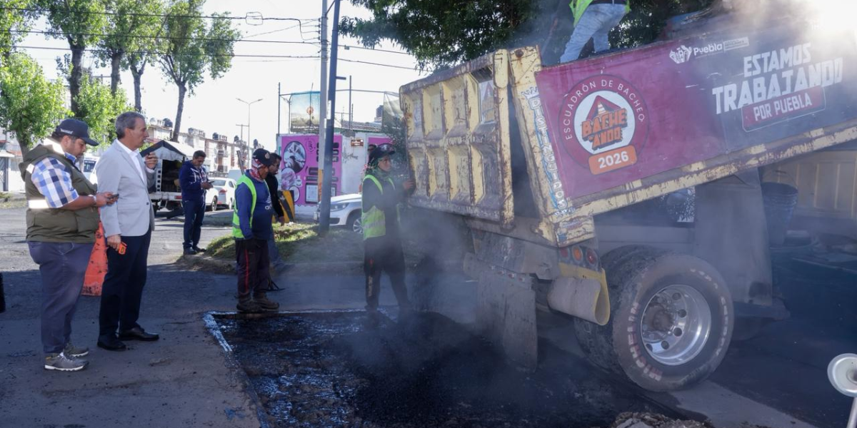 Pepe Chedraui continúa fortaleciendo el mantenimiento vial con "BacheAndo" Puebla