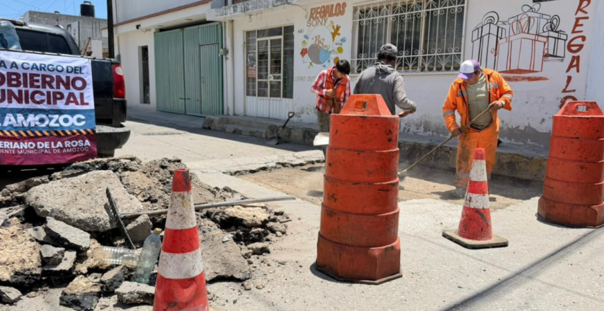 Amozoc intensifica programa de bacheo en barrios y juntas auxiliares.