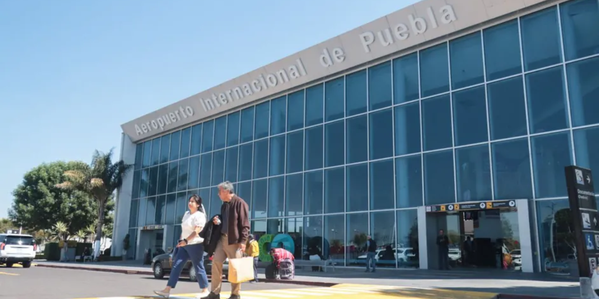 Nuevas rutas aéreas impulsan inversiones y dinamizan economía poblana: CCE