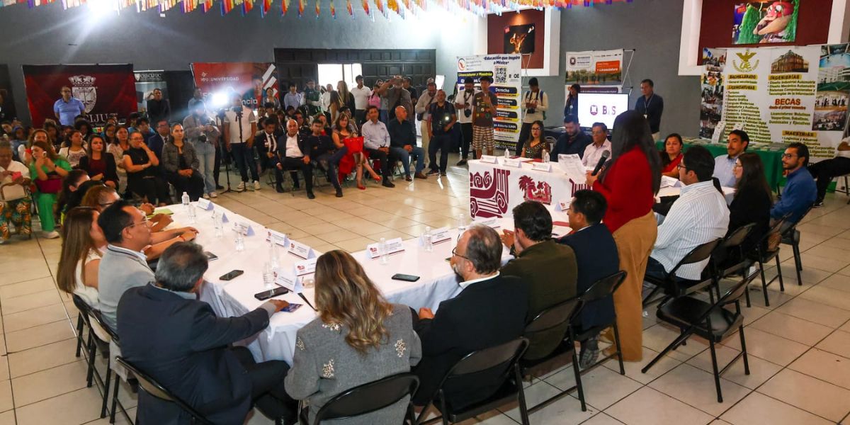 Refuerza Tonantzin Fernández compromiso con la educación superior en San Pedro Cholula