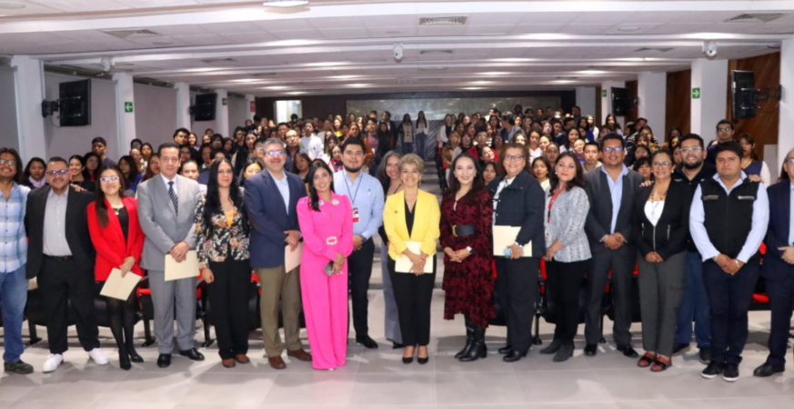 Capacita Salud a pasantes para fortalecer atención en salud mental
