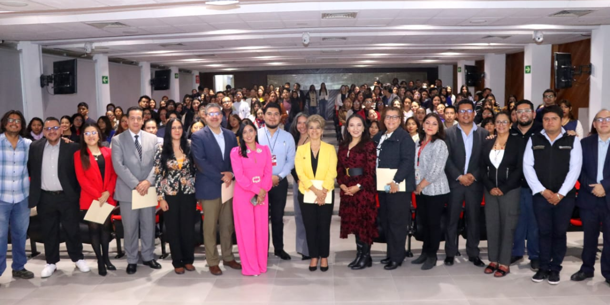 Capacita Salud a pasantes para fortalecer atención en salud mental